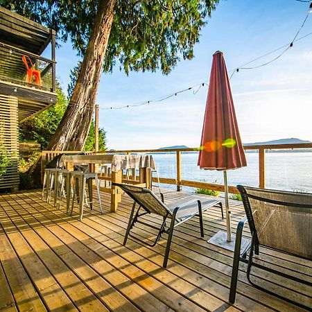 ווסט ונקובר Waterfront Cottage With Superb Coastline Views מראה חיצוני תמונה