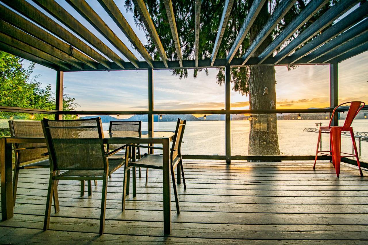 ווסט ונקובר Waterfront Cottage With Superb Coastline Views מראה חיצוני תמונה