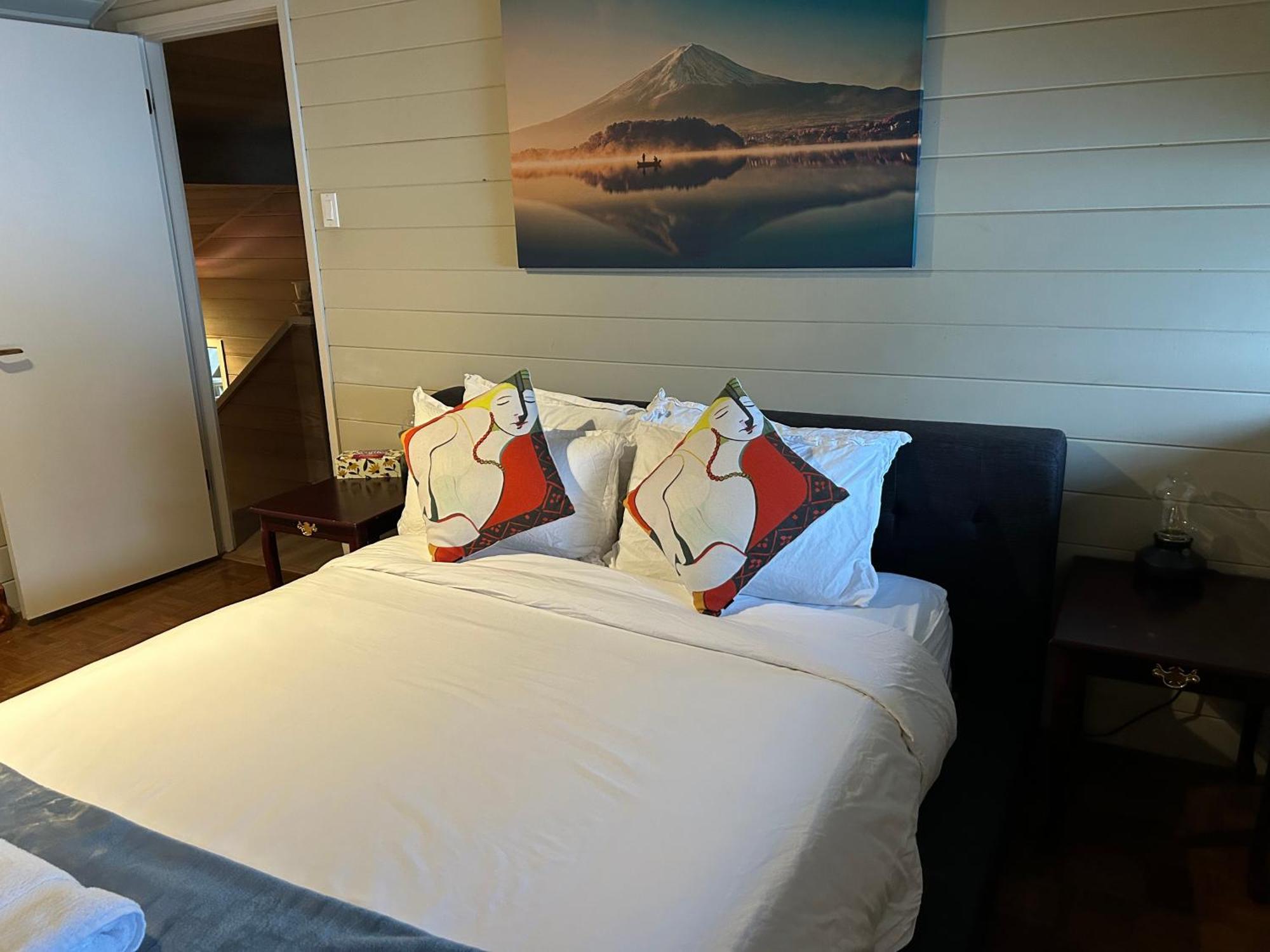 ווסט ונקובר Waterfront Cottage With Superb Coastline Views מראה חיצוני תמונה